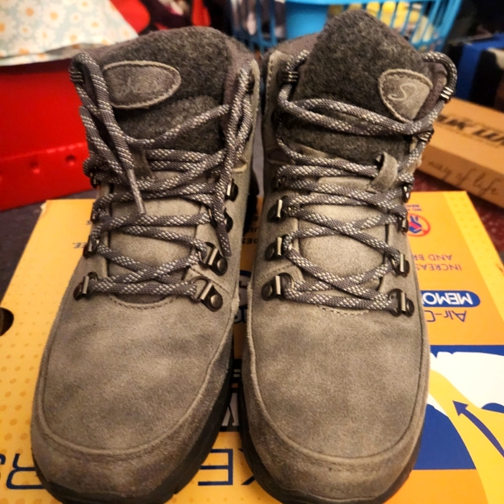 Sketchers boot